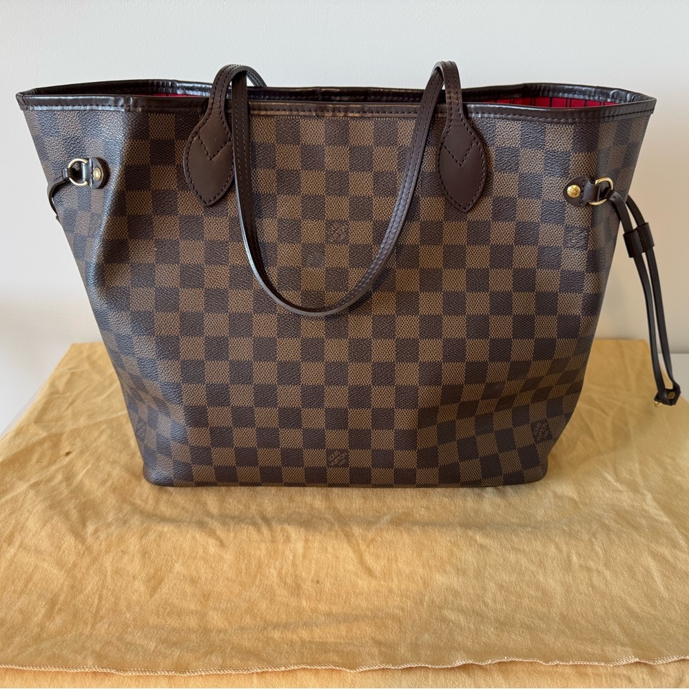 Louis Vuitton Neverfull MM